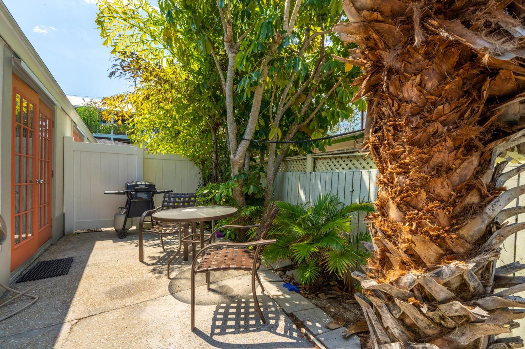 An Island Getaway At Palm Tree Villas Holmes Beach Exterior foto