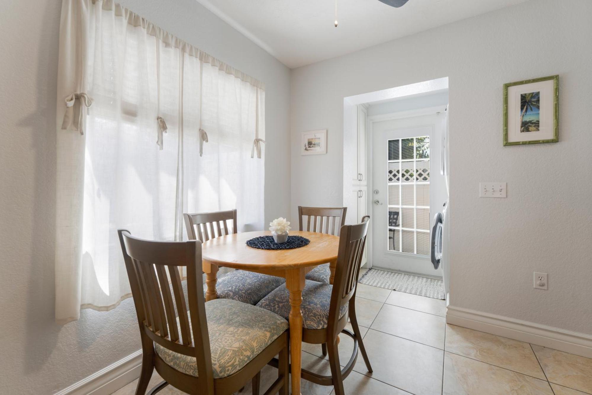 An Island Getaway At Palm Tree Villas Holmes Beach Exterior foto